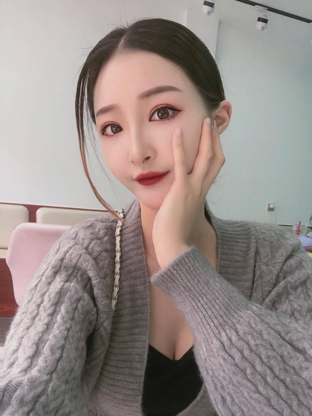 温柔美丽漂亮懂事，服务态度很好