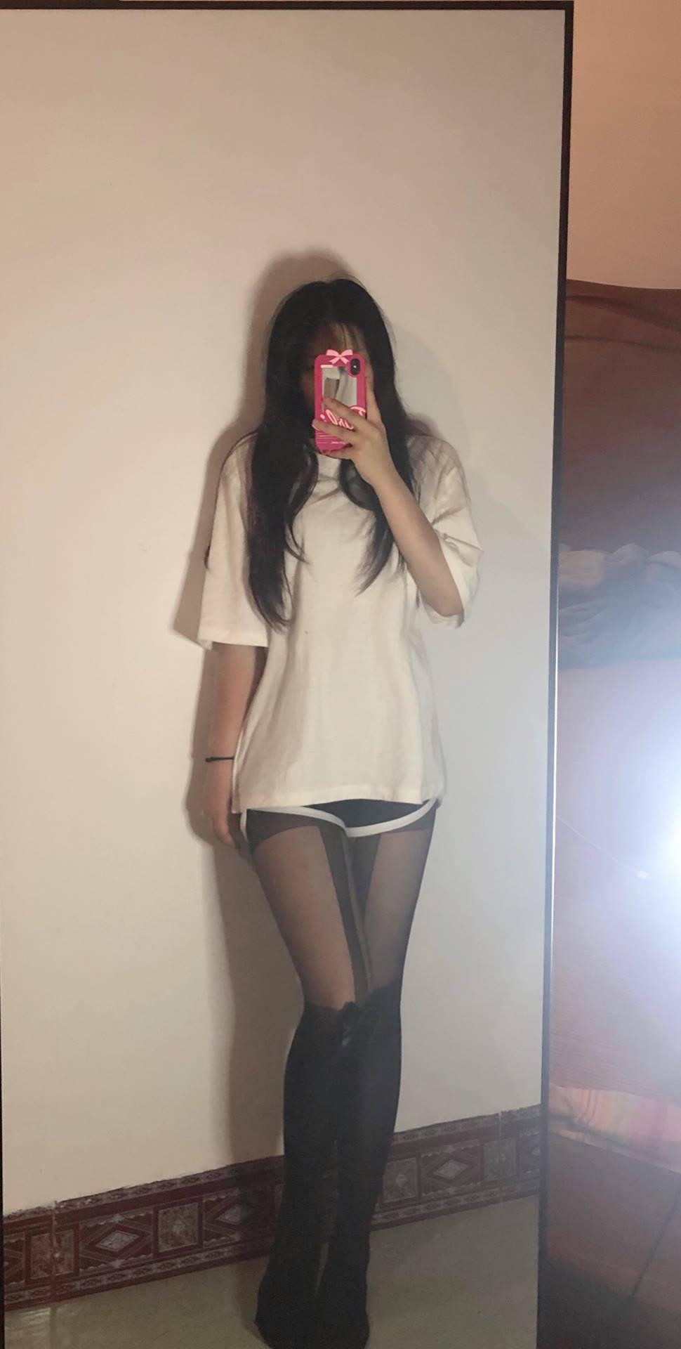 天津市南开区刚下海小妹妹。